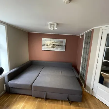 Apartment 100m From Bryggen - Quiet In Cobblestone Lane *