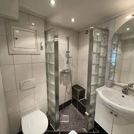 100m From Bryggen - Quiet In Cobblestone Lane Appartement